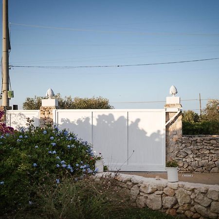 Prestigiosa Villa Con Piscina Condominiale Monopoli Buitenkant foto