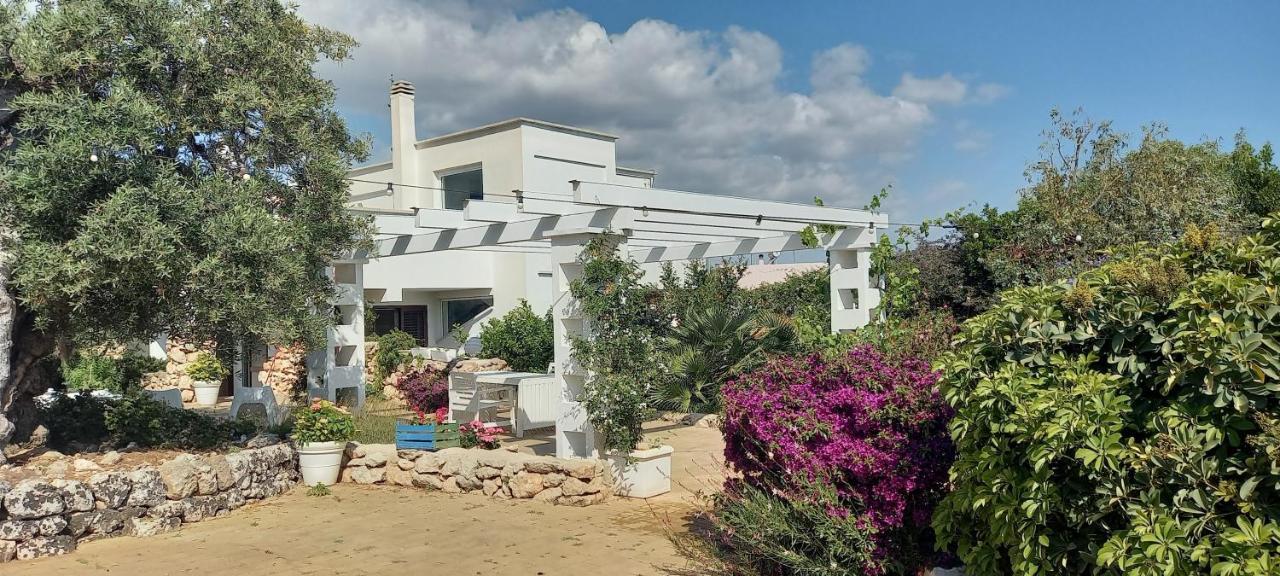 Prestigiosa Villa Con Piscina Condominiale Monopoli Buitenkant foto