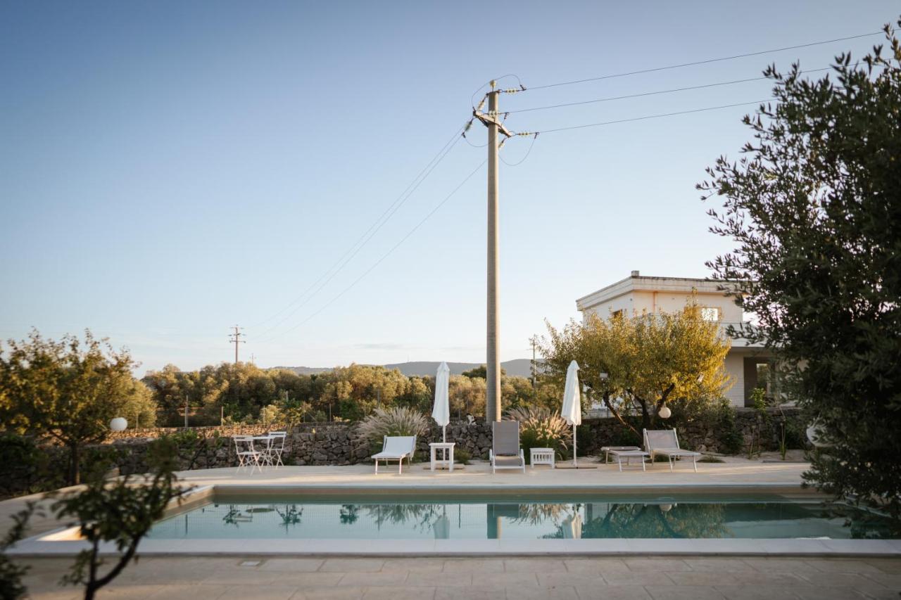 Prestigiosa Villa Con Piscina Condominiale Monopoli Buitenkant foto