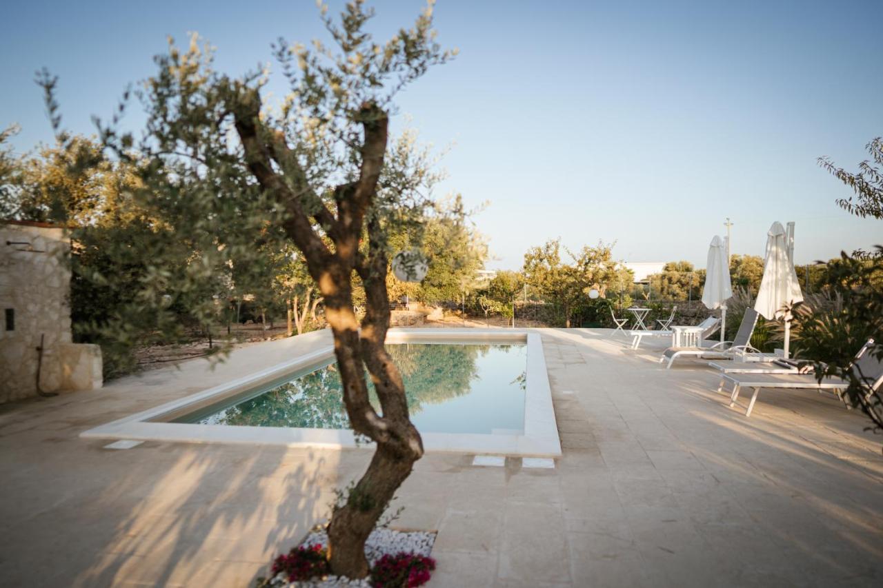 Prestigiosa Villa Con Piscina Condominiale Monopoli Buitenkant foto