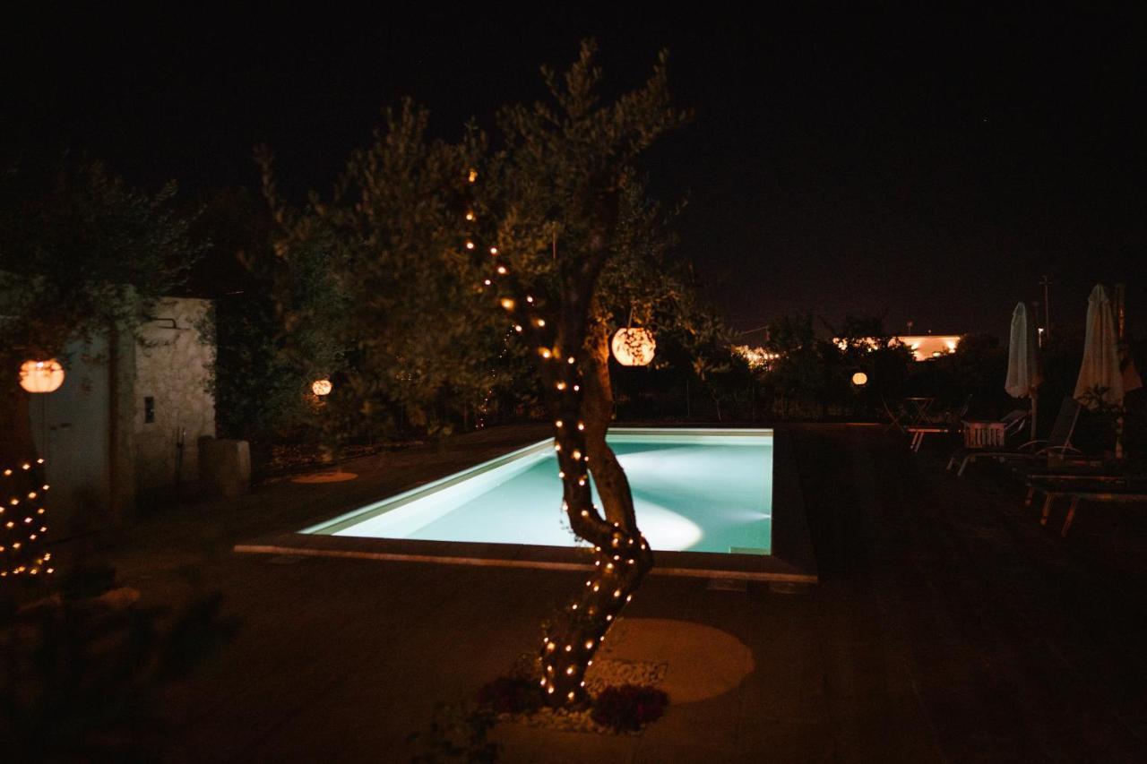 Prestigiosa Villa Con Piscina Condominiale Monopoli Buitenkant foto